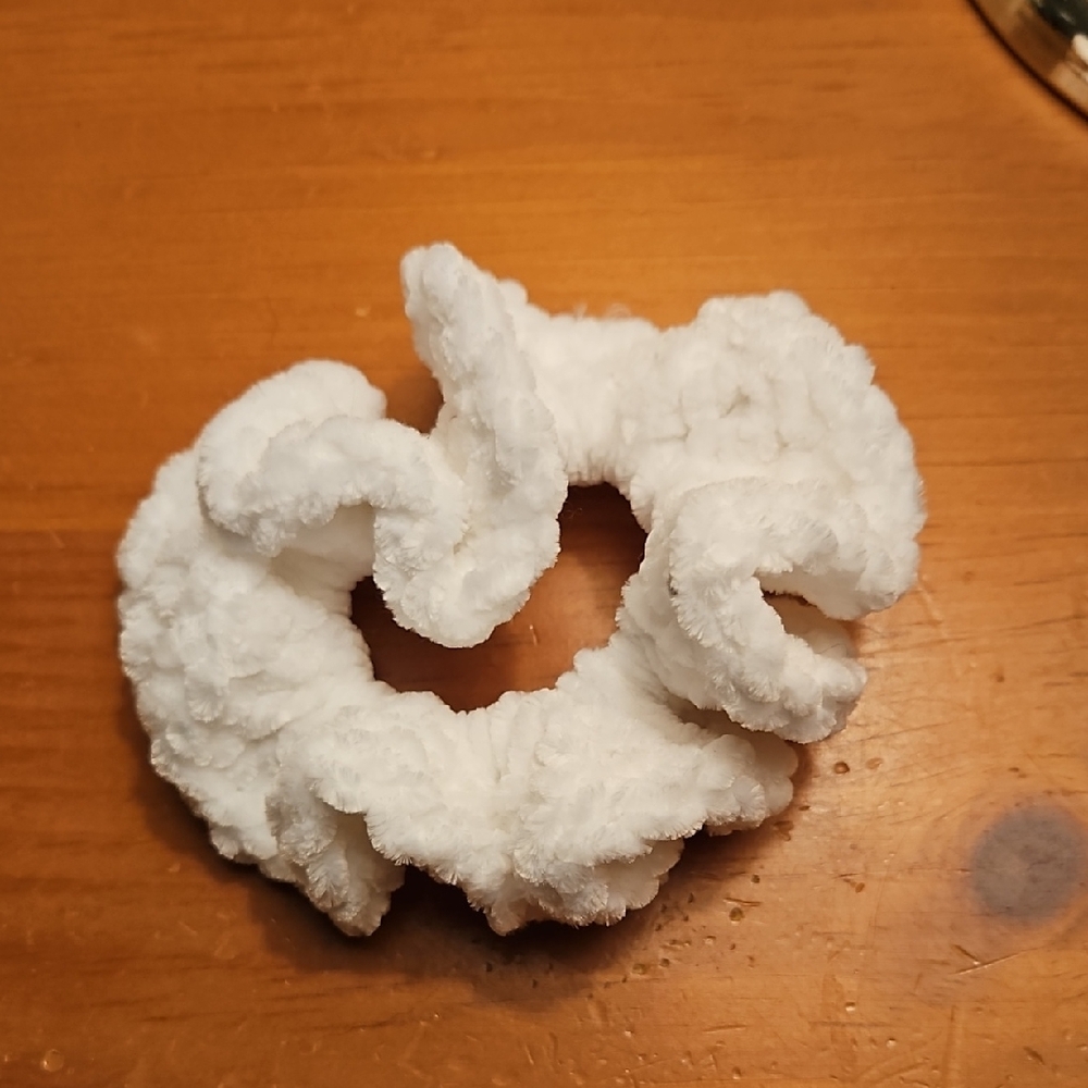 🌟3/$10🌟Handcrafted Plush White Hair Scrunchie